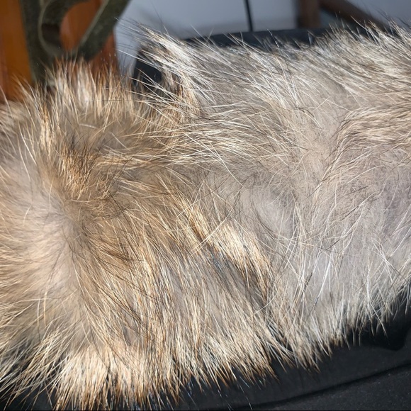 CANADA GOOSE Black Disc Kenton Coyote Fur-Trim Parka NWT NEVER BEEN WORN - Picture 2 of 5